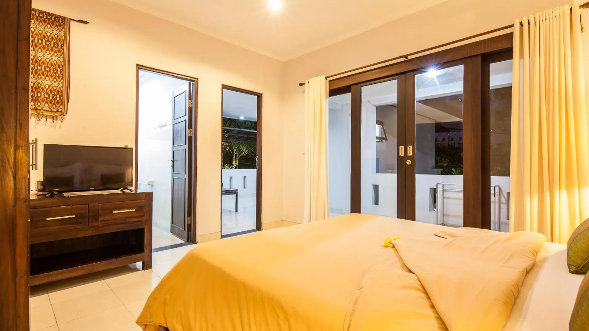6-Br Private Pool Legian Villa 5-Min Walking To Beach Seminyak  Seminyak (Bali)